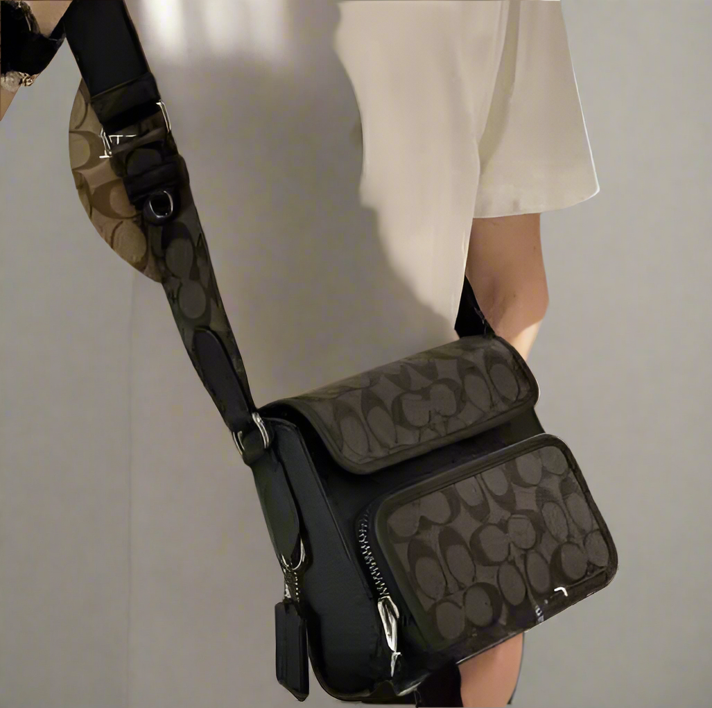 COACH SULLIVAN FLAP CROSSBODY - SIGNATURE CANVAS/CHARCOAL BLACK