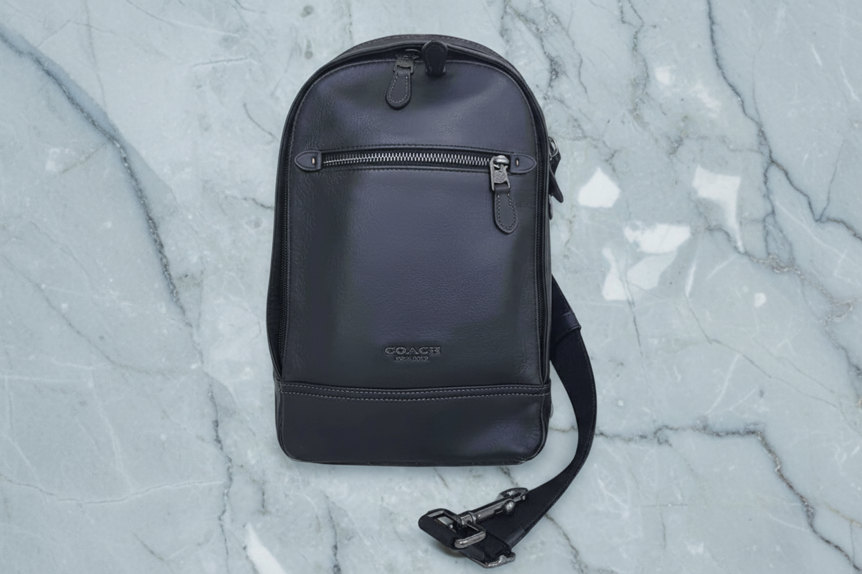 COACH GRAHAM SLINGPACK - BLACK LEATHER