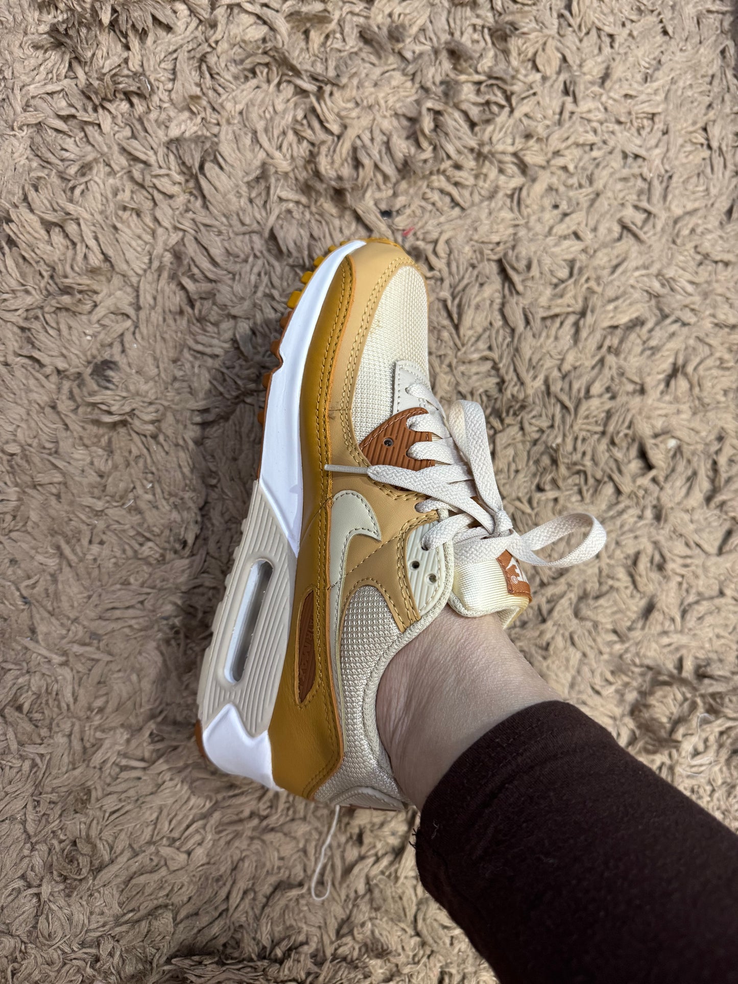 NIKE AIR MAX 90 WOMEN - HEMP LINEN - SIZE: US 6/EURO 36.5/23 CM