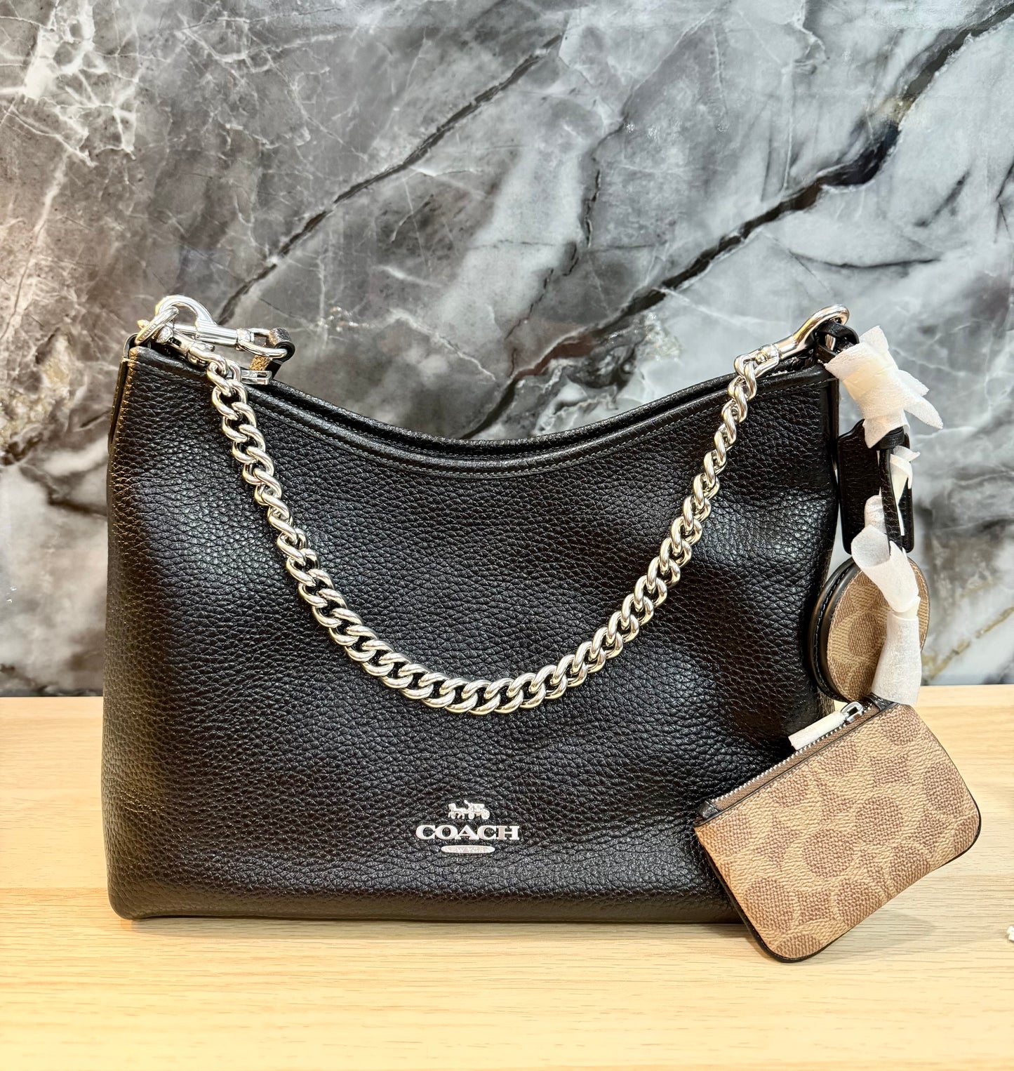 COACH NWT MEDIUM LAUREL - BLACK