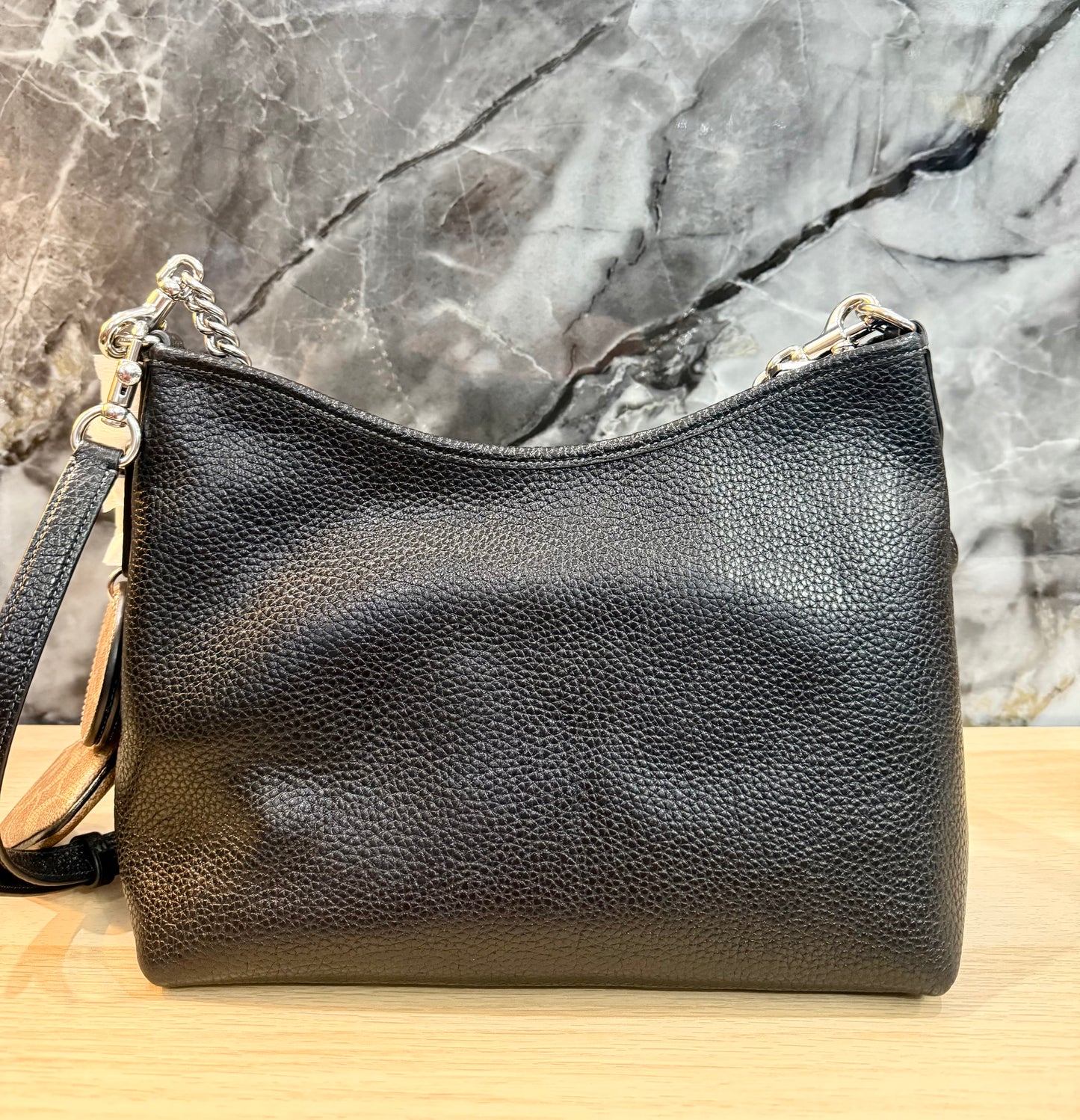 COACH NWT MEDIUM LAUREL - BLACK