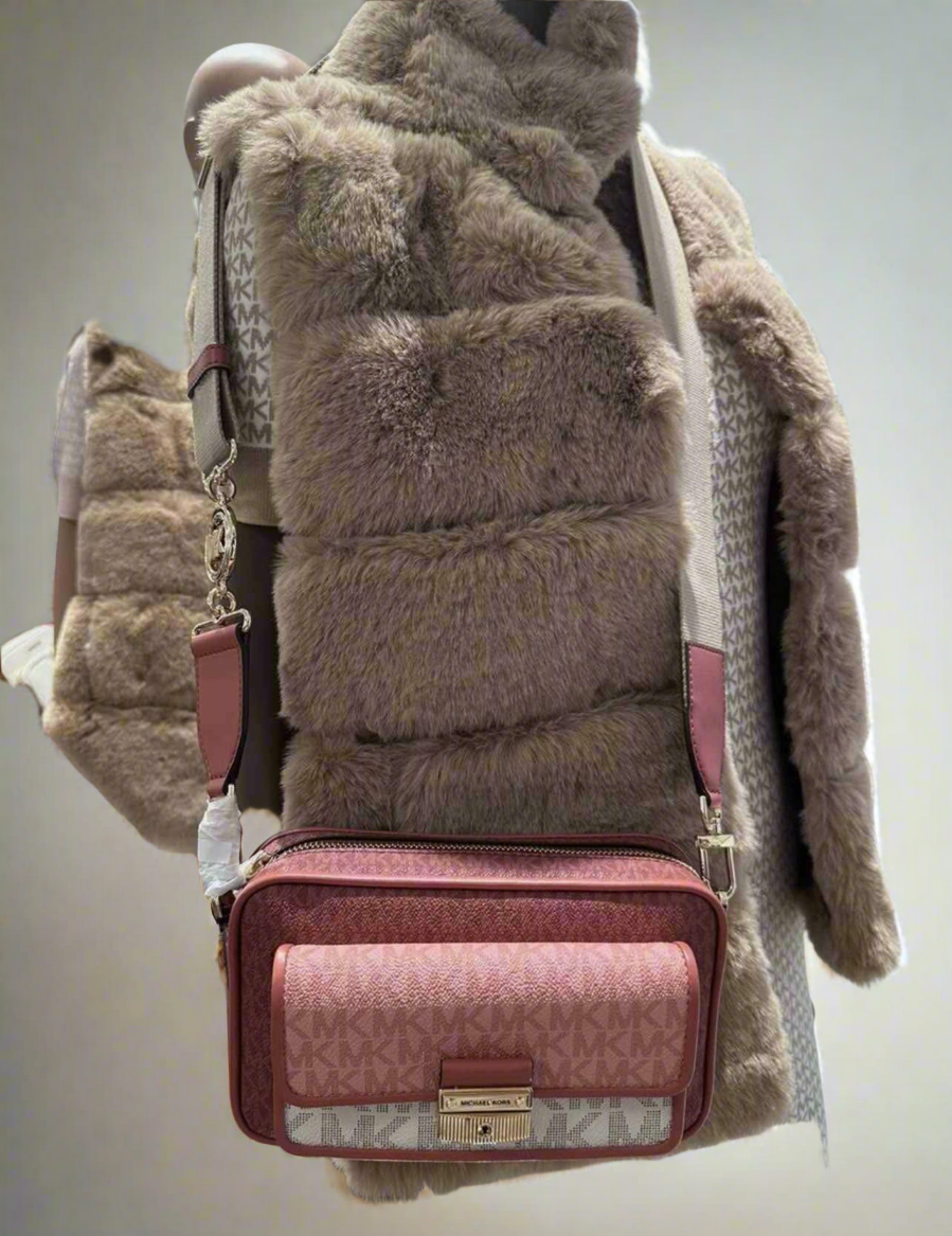 MICHAEL KORS SIGNATURE BRADSHAW POCKET CAMERA CROSSBODY BAG - CINNAMON MULTI ( BOUTIQUE STORE )