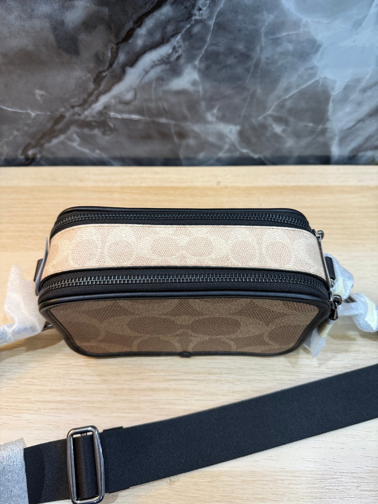 COACH WYATT CAMERA BAG - MULTI COLOR BLOCKED SAND/TAN