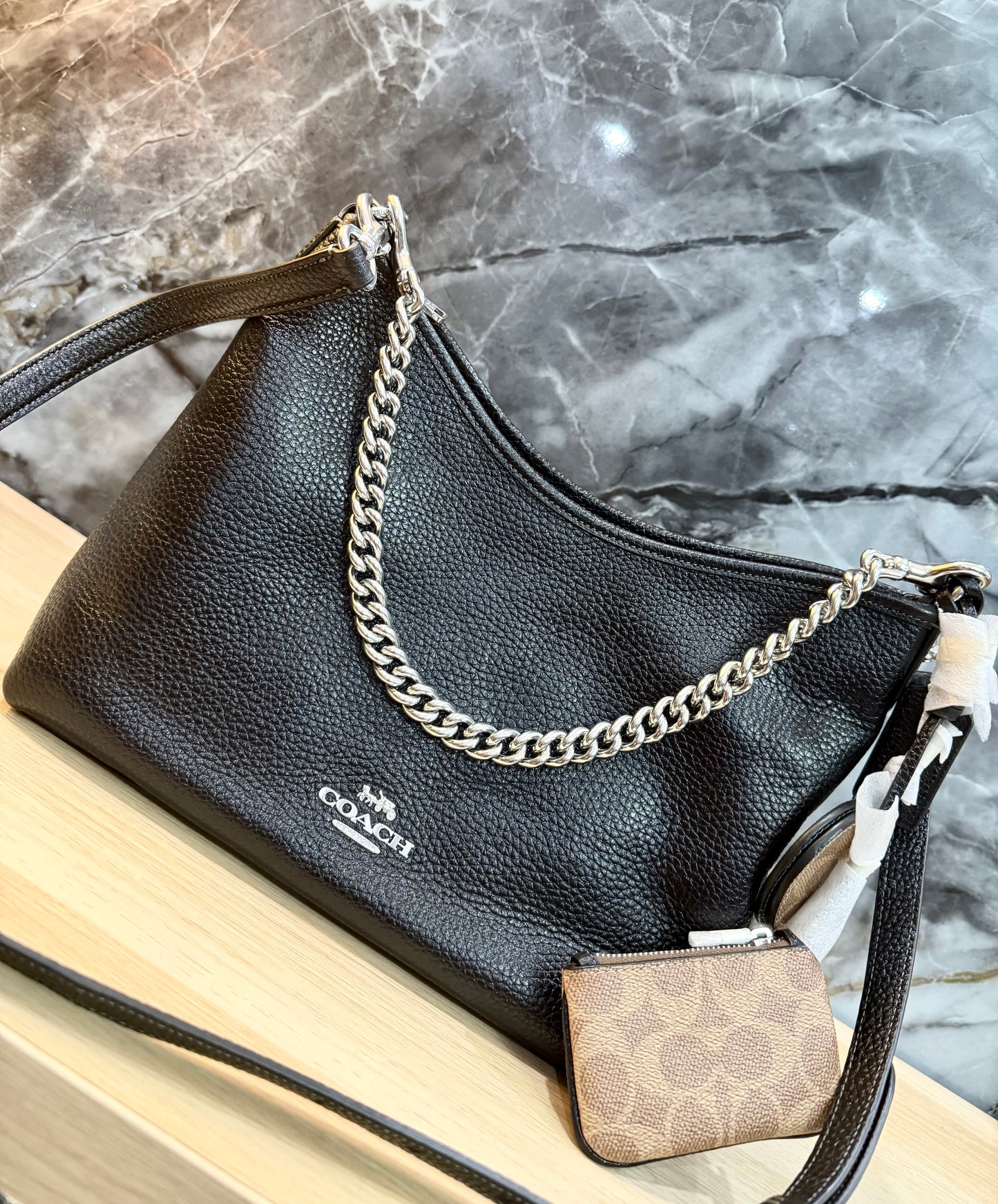 COACH NWT MEDIUM LAUREL - BLACK