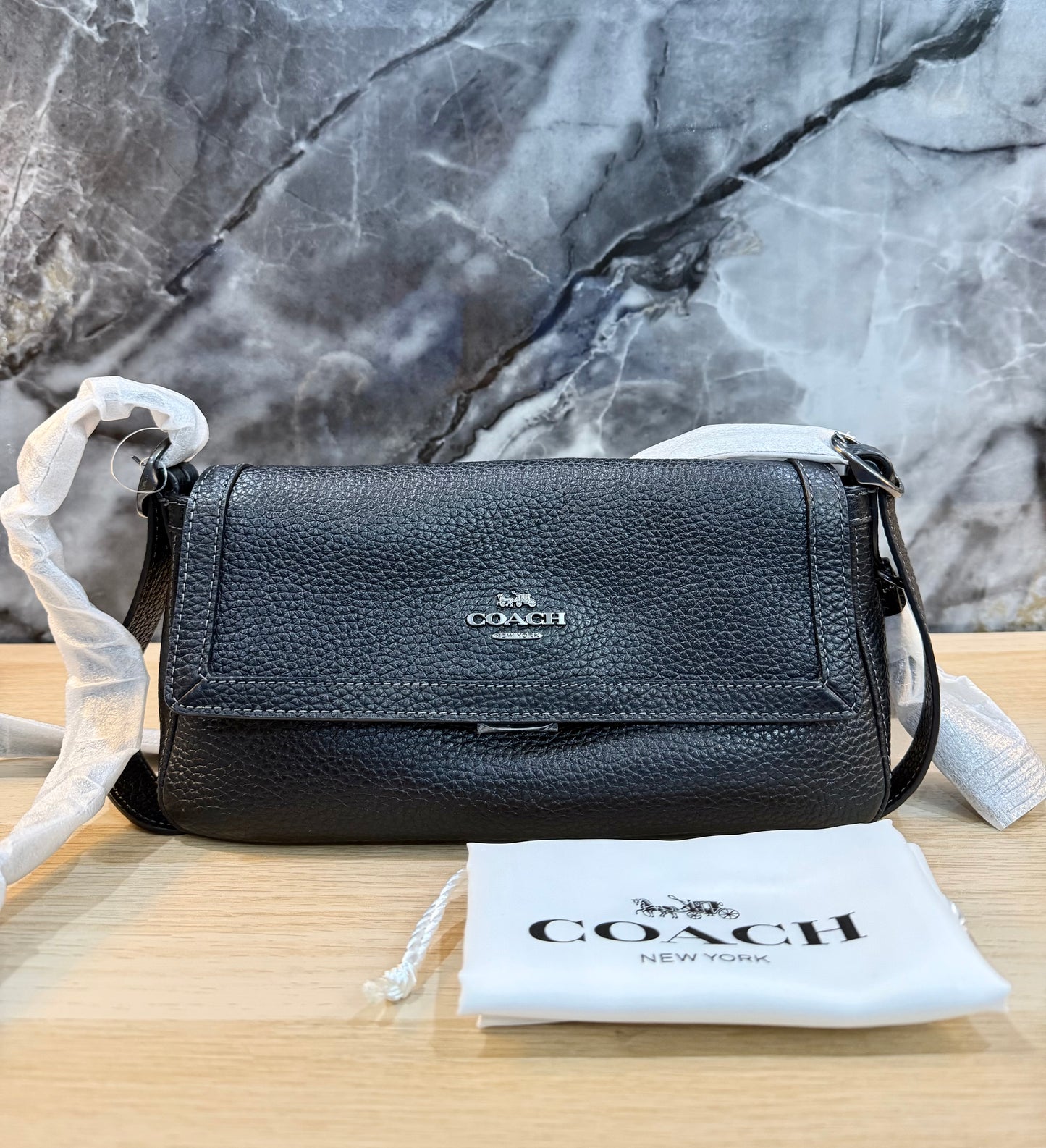 COACH ETTA SMALL FLAP SHOULDER BAG/CROSSBODY BAG - BLACK