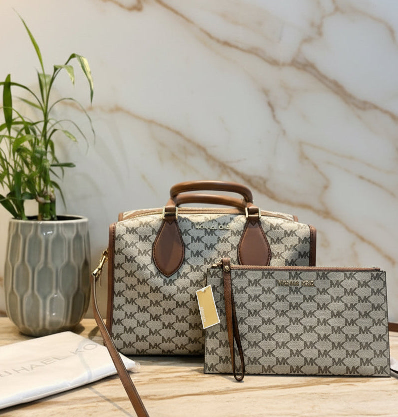 MICHAEL KORS BUNDLE CONNIE DUFFLE LARGE IN SIGNATURE CANVAS LEATHER & LARGE ZIP POUCH