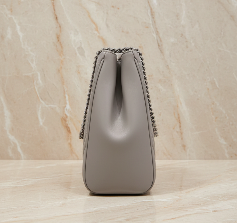 MICHAEL KORS PEYTON QUILTED LARGE CHAIN LINK TOTE CONVERTIBLE - PEARL GRAY