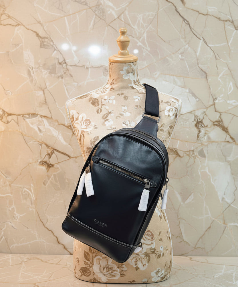 COACH GRAHAM SLINGPACK - BLACK LEATHER