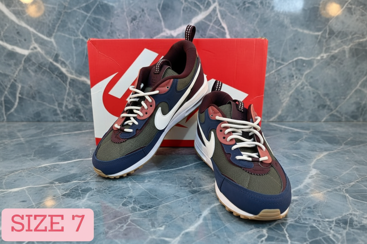 NIKE SHOES