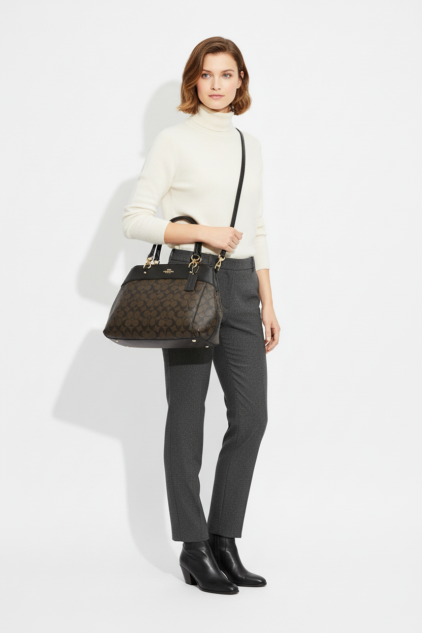 حقيبة حمل كبيرة من كوتش بروك