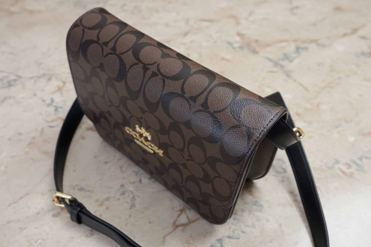 COACH BRYNN FLAP IN SIGNATURE CANVAS BROWN BLACK