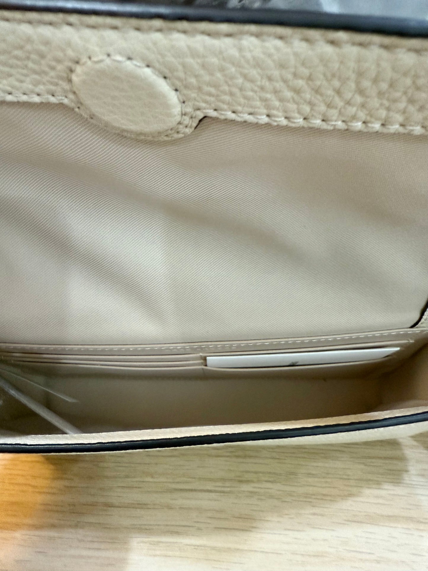 MARC JACOBS 3 IN 1 SHOULDER BAG/CROSSBODY/CLUTCH - MARSMALLOW COLOR