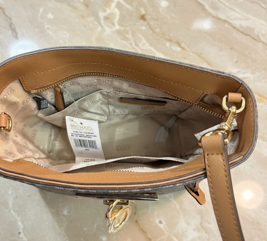 MICHAEL KORS TOP ZIP HAMILTON TRAVELLER MESSENGER BAG SMALL - SIG BROWN