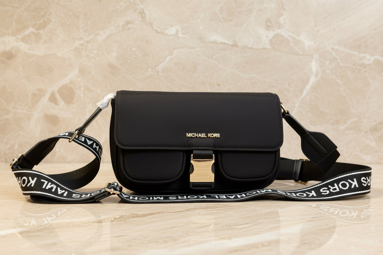 MICHAEL KORS KHAI MEDIUM DOUBLE POCKET FLAP MESSENGER