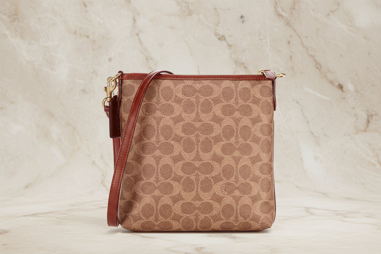 حقيبة كروسبودي من كوتش كيت