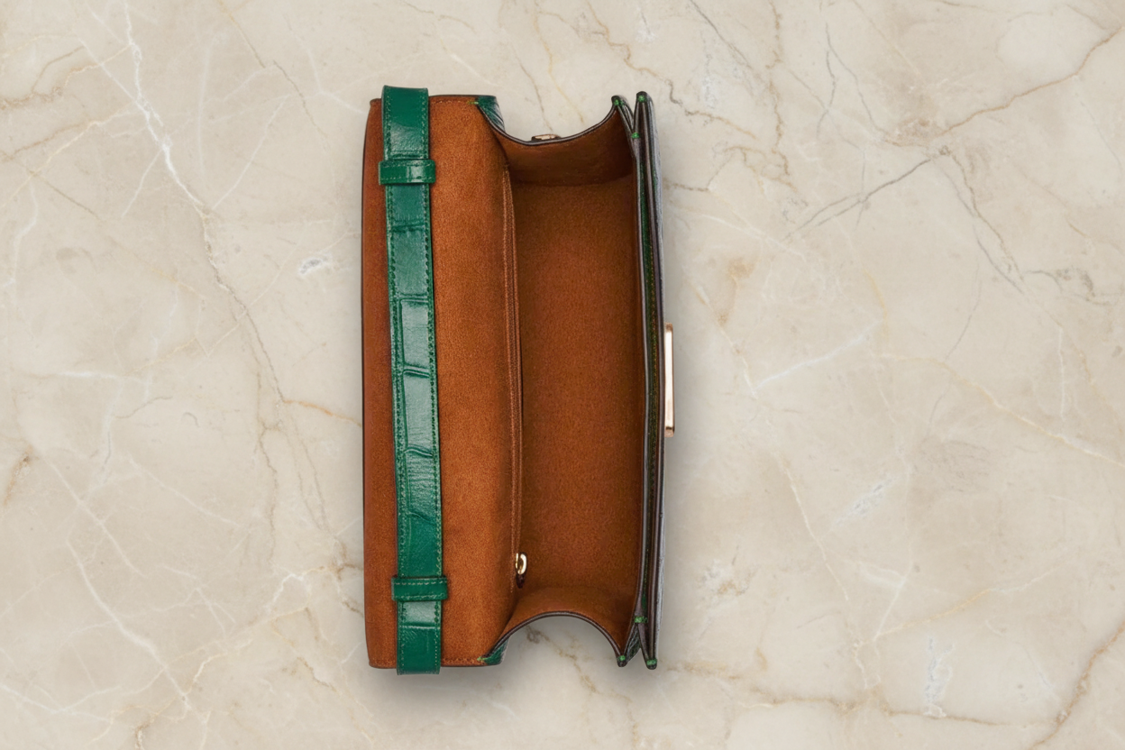 حقيبة كروسبودي كوتش برين ذات غطاء قلاب - لون اليشم