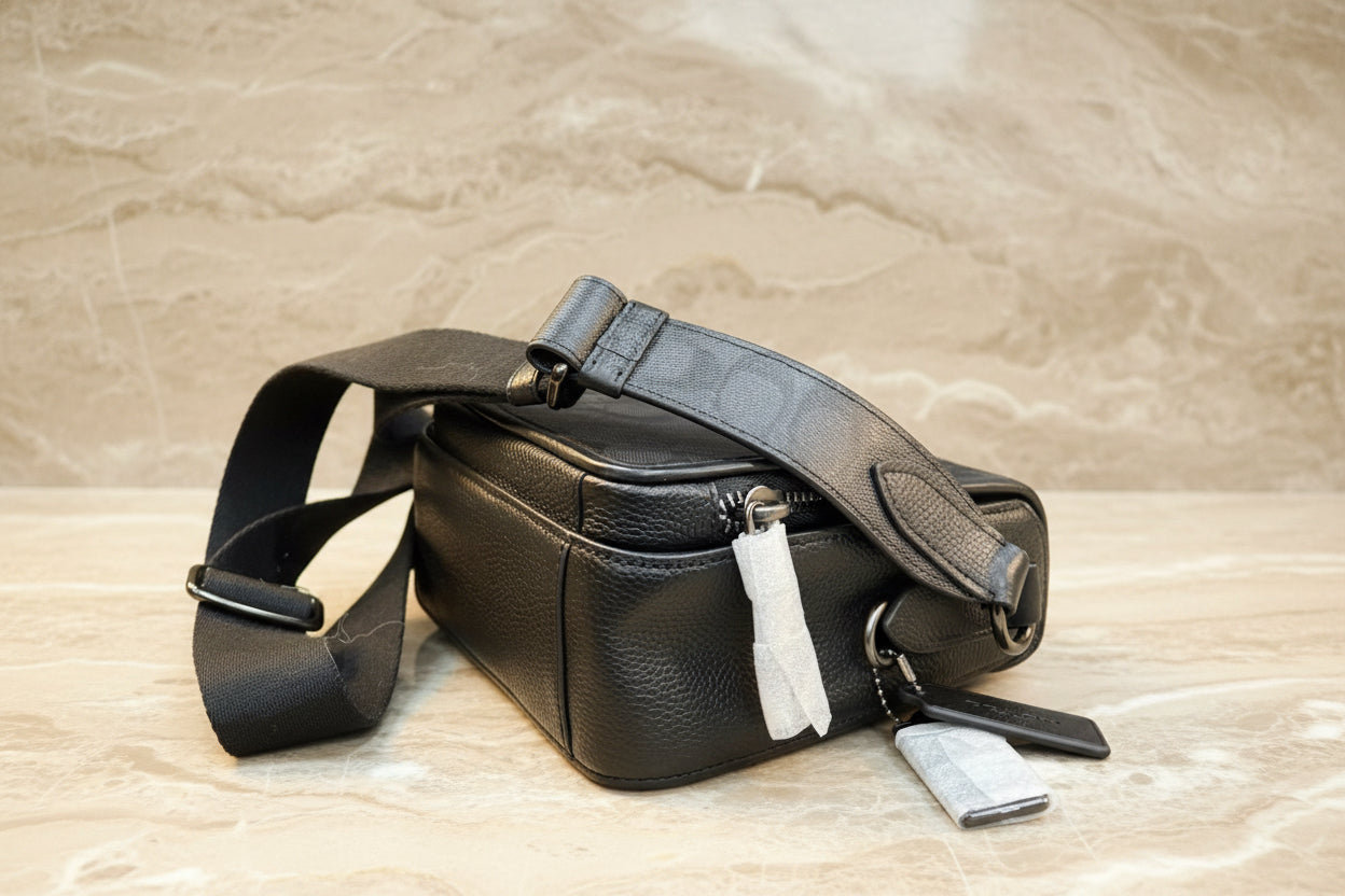 COACH SULLIVAN FLAP CROSSBODY - SIGNATURE CANVAS/CHARCOAL BLACK
