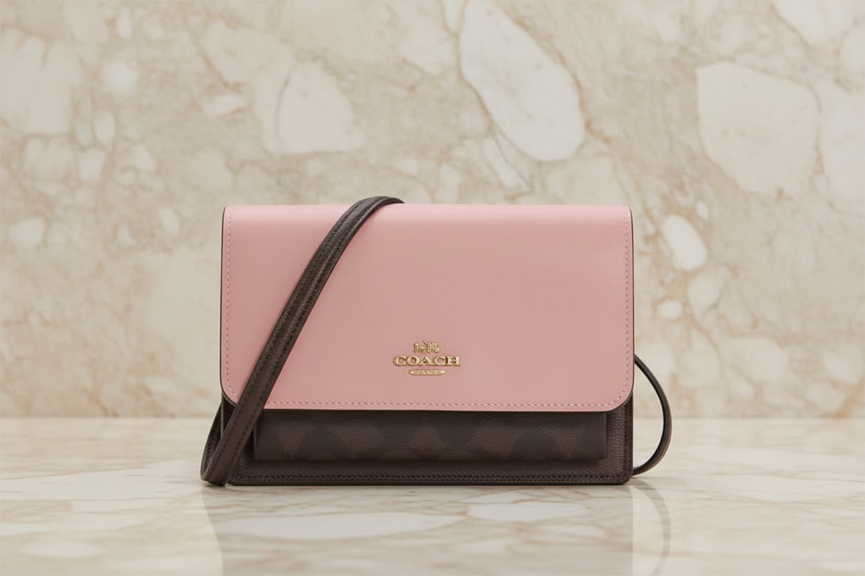 حقيبة كوتش قابلة للطي 3 في 1، حقيبة خصر/حقيبة كروس/حقيبة بودي - لون وردي فاتح، بنقشة جلد الثعبان المميزة