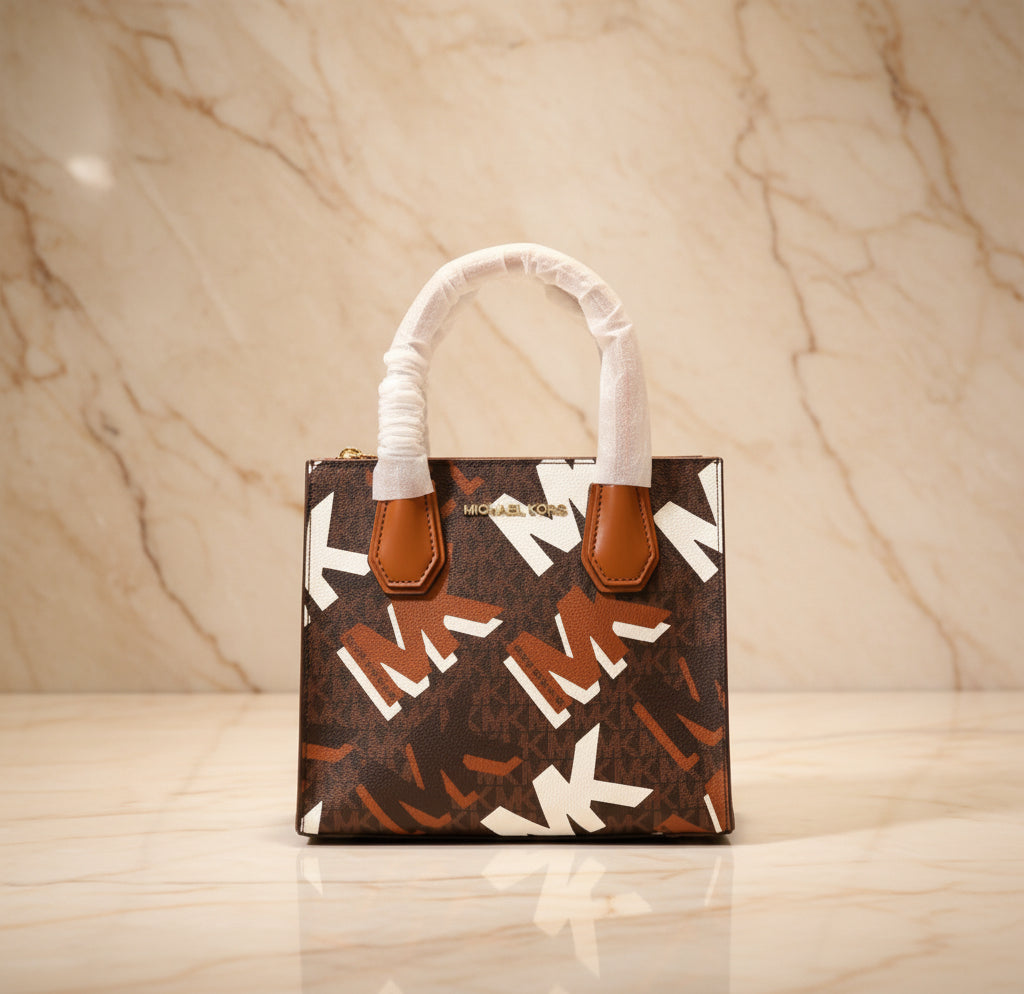 MICHAEL KORS MERCER MEDIUM MESSENGER BAG - LUGGAGE MULTI GRAPHIC LOGO