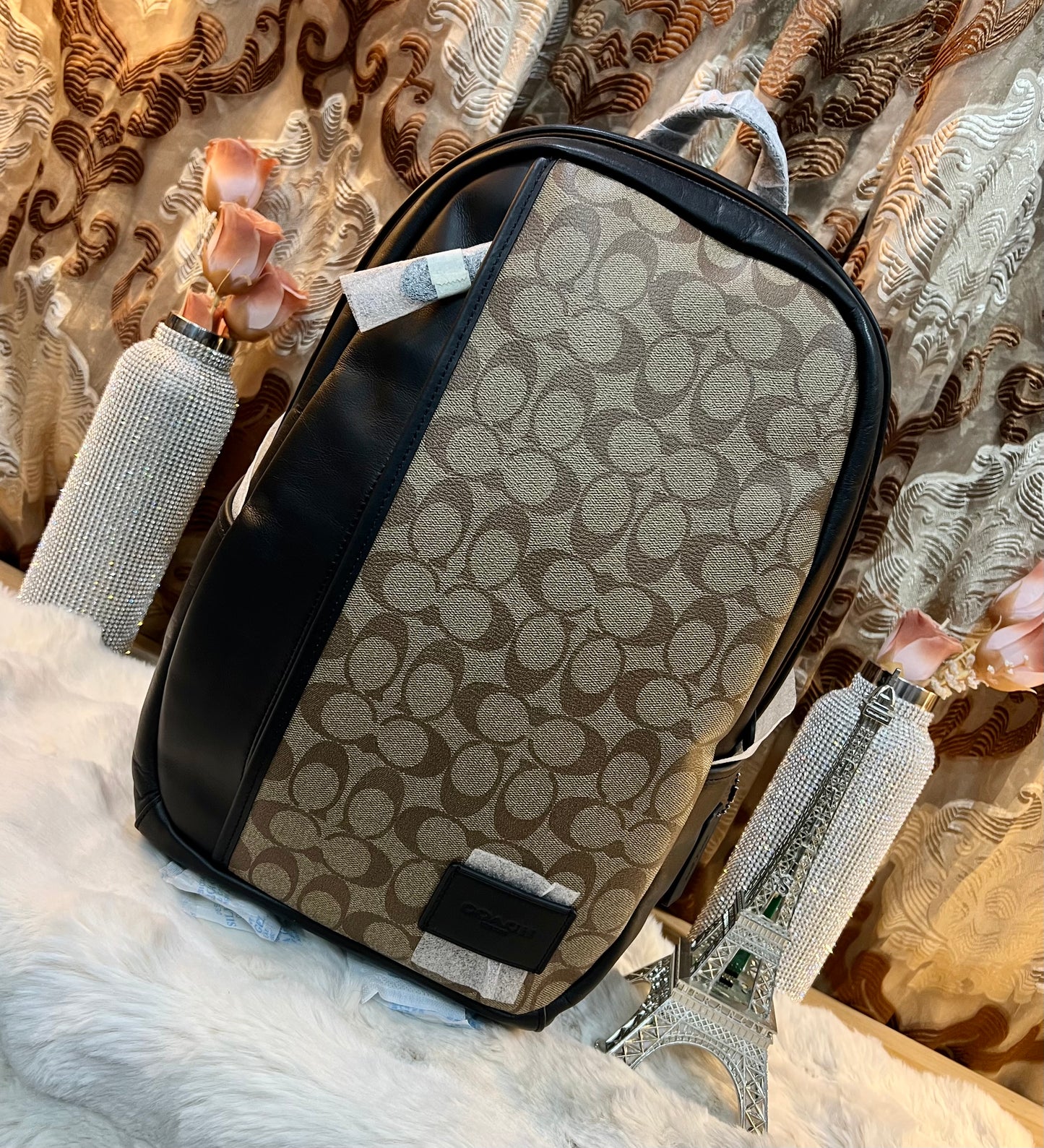 حقيبة ظهر كبيرة من كوتش