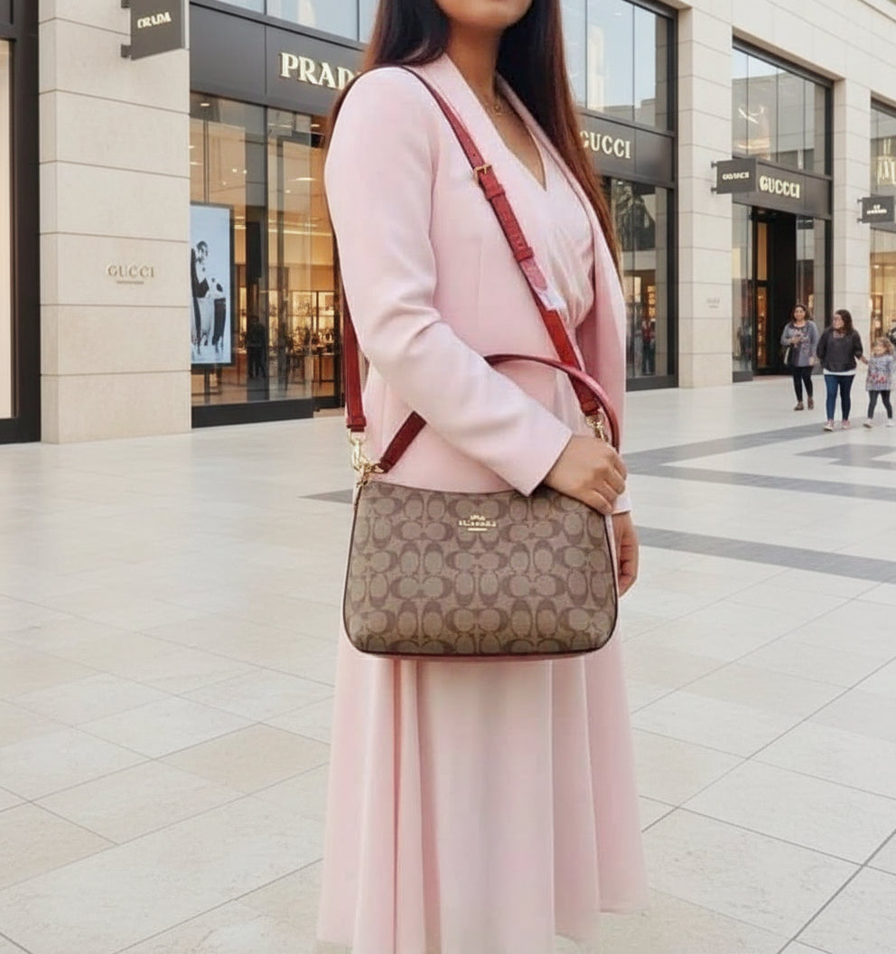 طقم كوتش لويس: حقيبة كتف/حقيبة كروس بودي ومحفظة معصم بسحاب من قماش الكانفاس المميز ببطانة من الطين المعدني