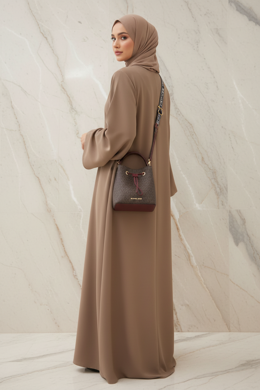 MICHAEL KORS SURI BUCKET IN SIGNATURE CANVAS