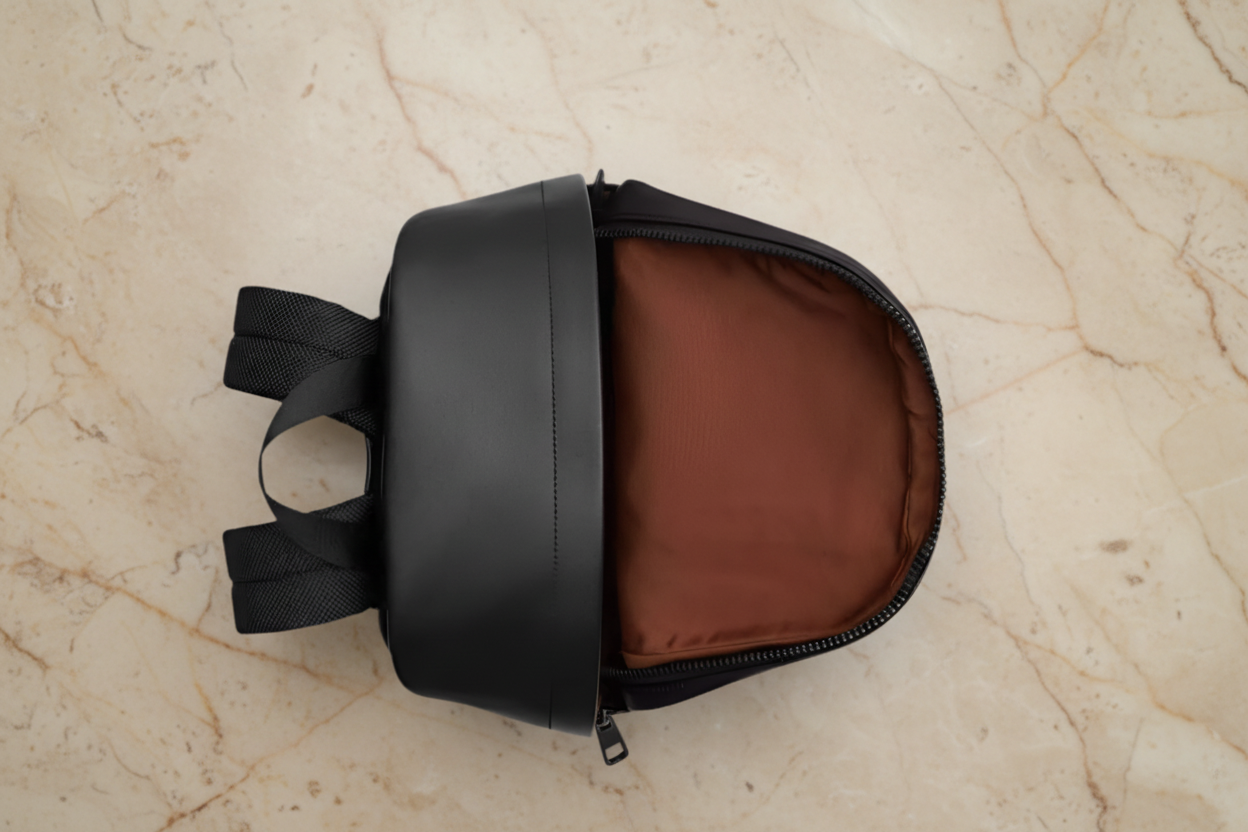 حقيبة ظهر كبيرة من كوتش