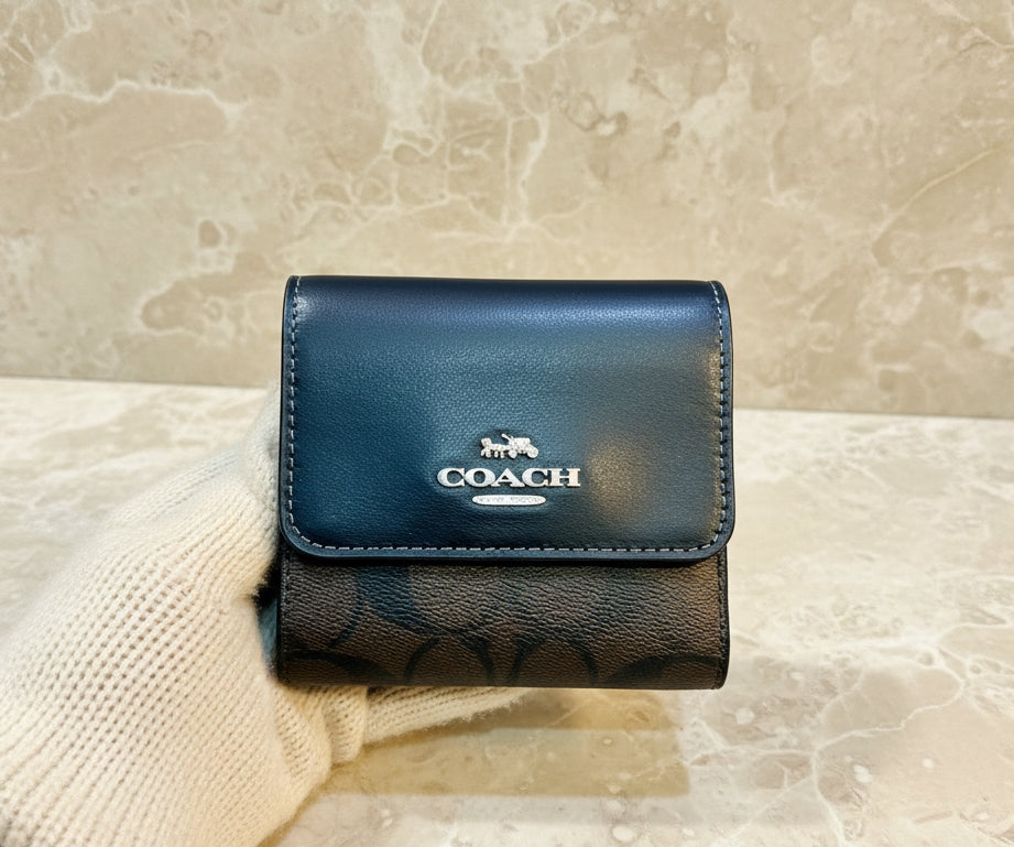 COACH SMALL TRIFOLD WALLET