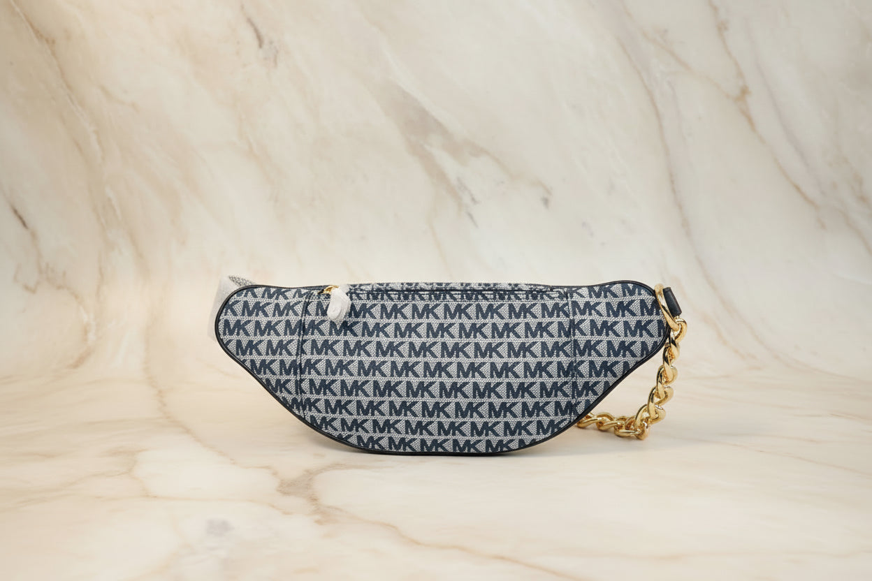 MICHAEL KORS MOTT JACQUARD SIGNATURE WAISTPACK/BELTBAG - NAVY BLUE