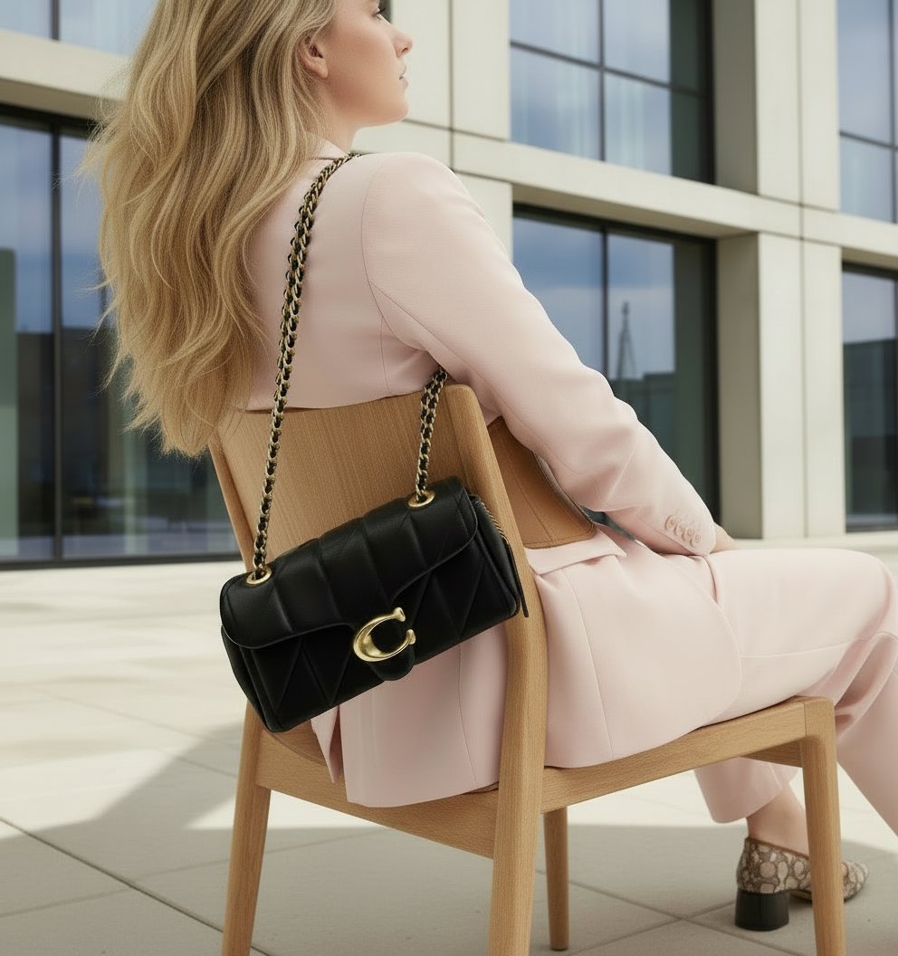 حقيبة كوتش مبطنة بنقشة تابي 20 - أسود - جلد نابا