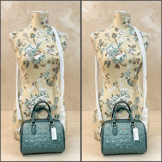 حقيبة كوتش ميني روان - لون أخضر فاتح منقوش