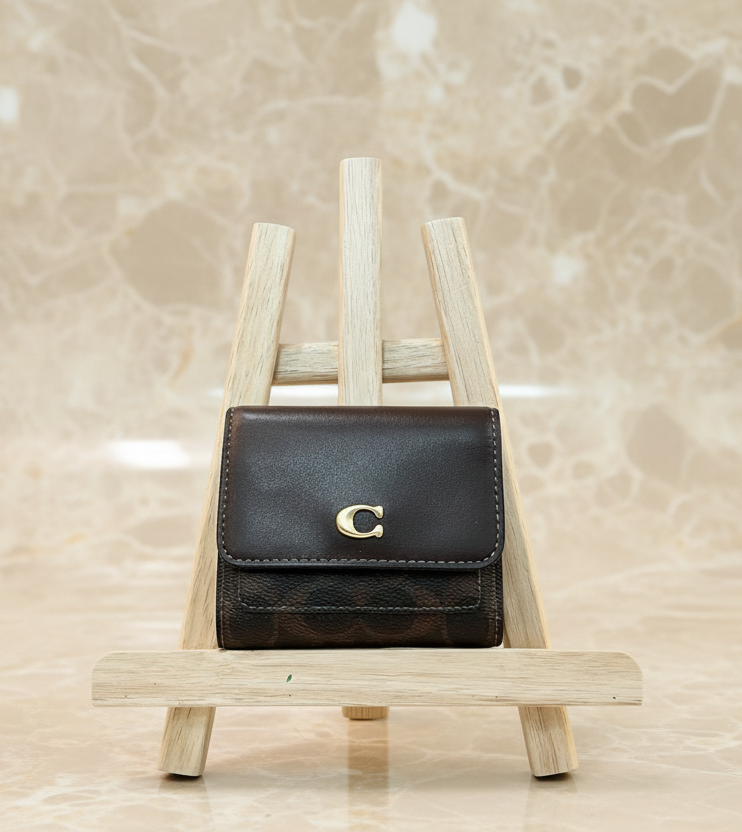 COACH MILA SMALL TRIFOLD WALLET - MAPLE COLOR SIGNATURE