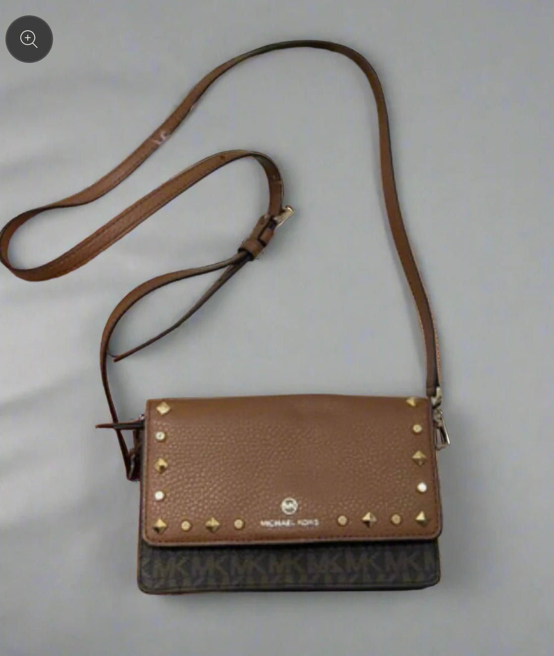 MICHAEL KORS JET SET SMALL STUDDED LOGO MOBILE CROSSBODY ( FROM BOUTIQUE STORE )