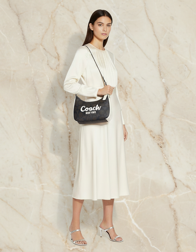 حقيبة كتف/حقيبة كروس بودي من كوتش سكريبت تيري هوبو - متوسطة الحجم