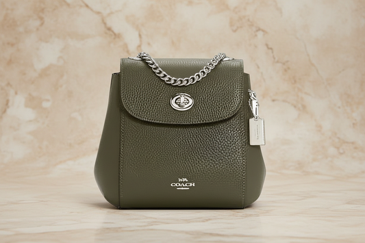 حقيبة ظهر صغيرة قابلة للتحويل من كوتش