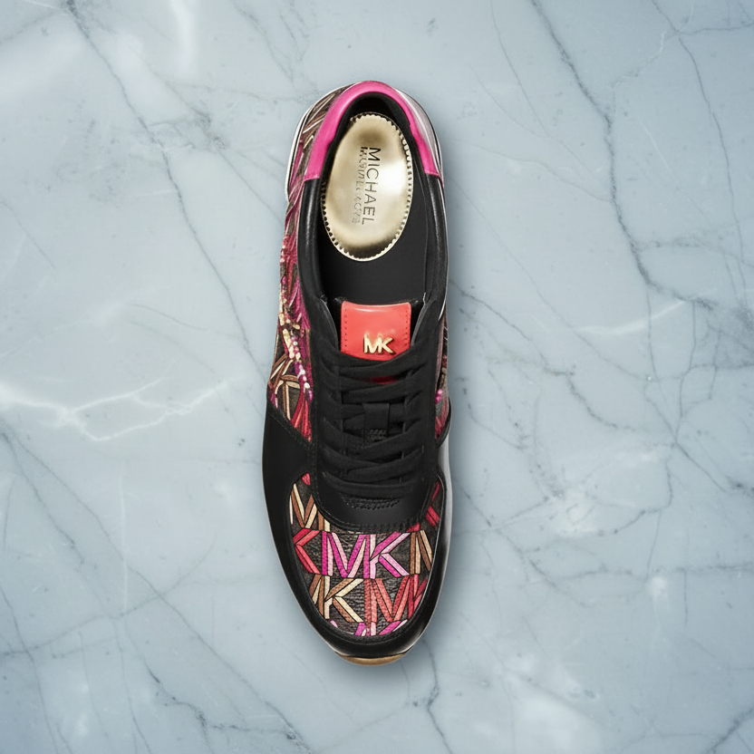 MICHAEL KORS TRAINER SHOES SIZE 5.5 CAN FIT TO SIZE 5
