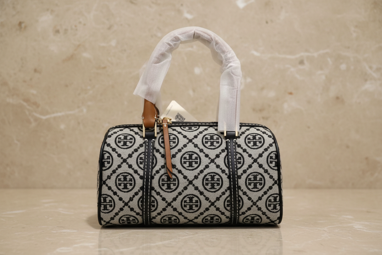 TORY BURCH PETITE BARREL/XBODY - T MONOGRAM NAVY BLUE