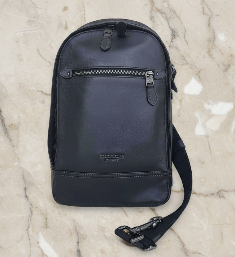 COACH GRAHAM SLINGPACK - BLACK LEATHER