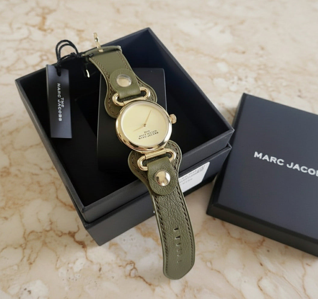 MARC JACOBS CUFF LEATHER WATCH