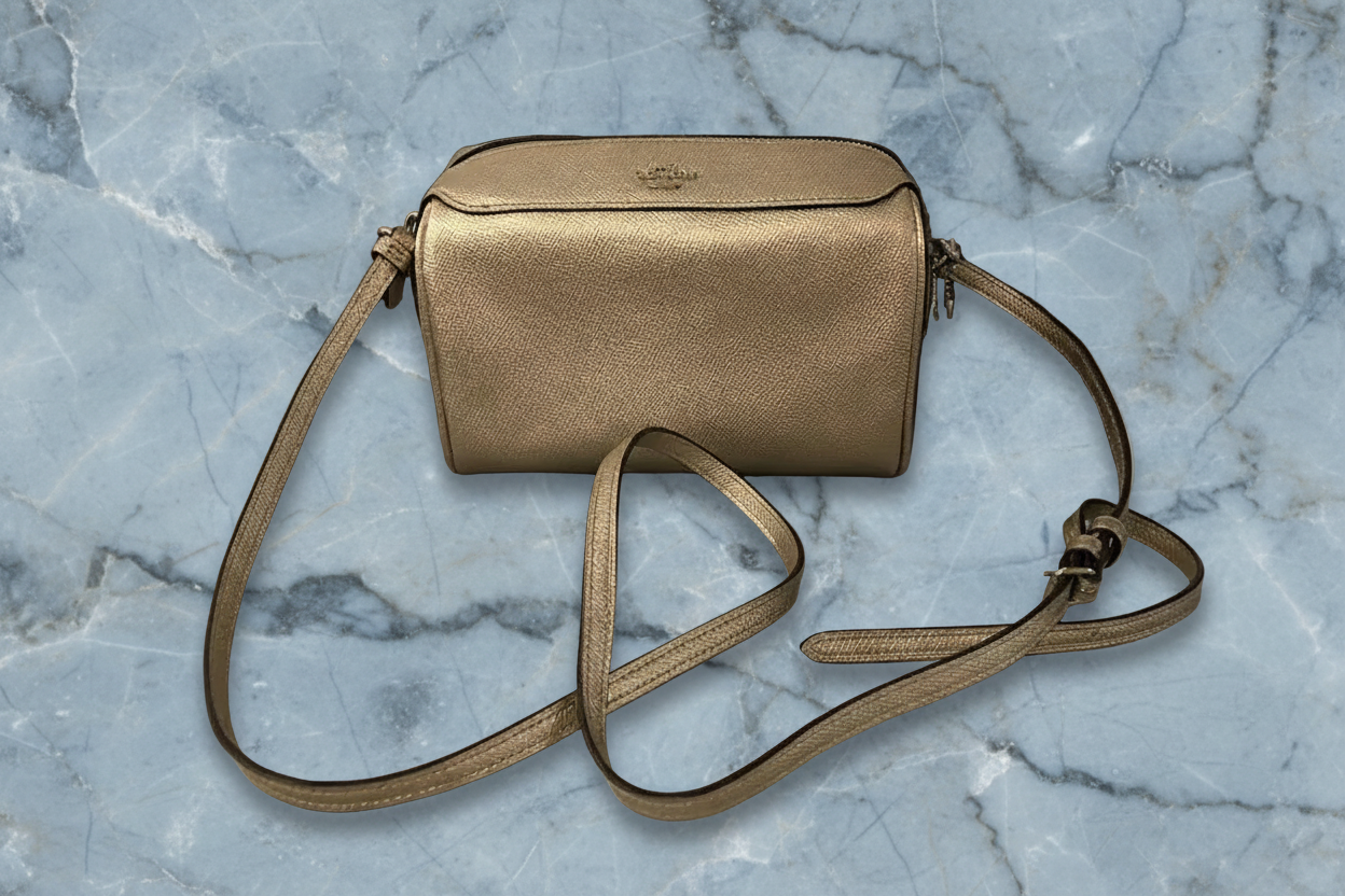 COACH BENETTE MICRO - PLATINUM GOLD