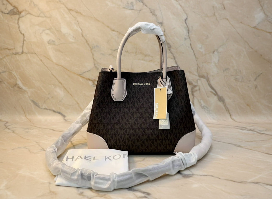 MICHAEL KORS MERCER GALLERY MEDIUM LOGO SATCHEL BAG - BROWN/SOFT PINK