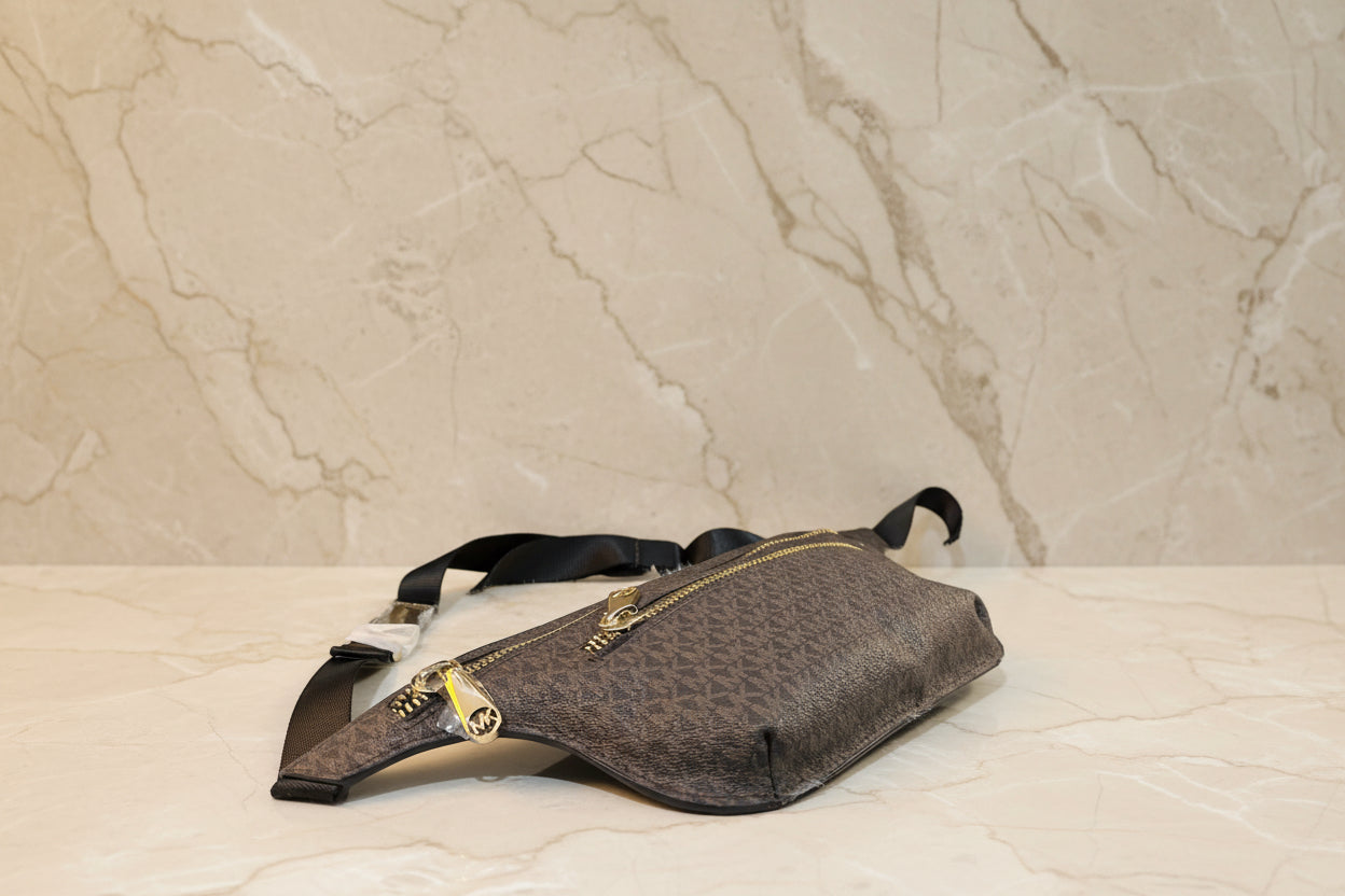 MICHAEL KORS FANNY PACK LOGO SLIM