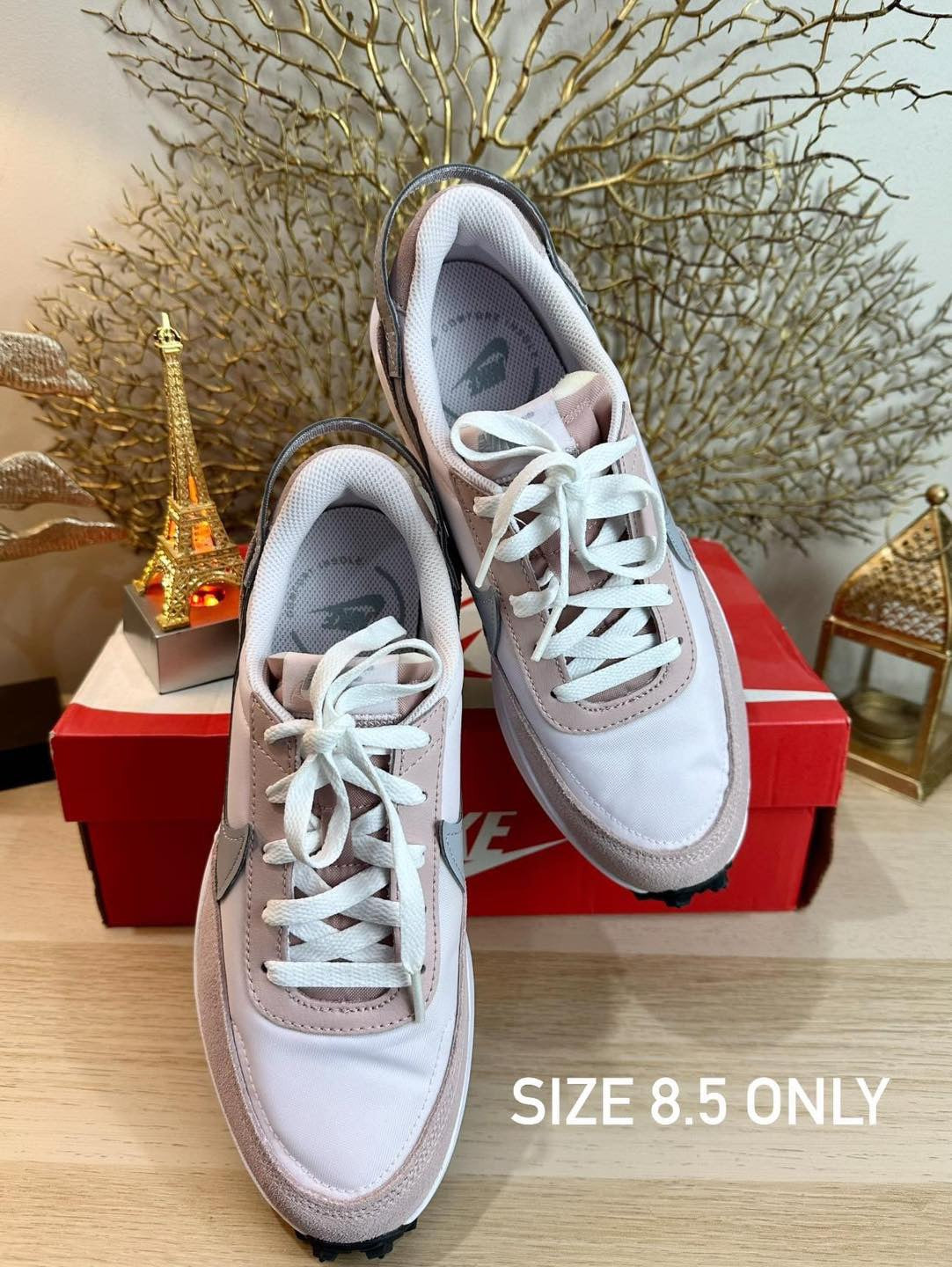 NIKE WAFFLE DEBUT WOMEN’S SHOES - SIZE: US 8.5/EURO 40/25.5CM