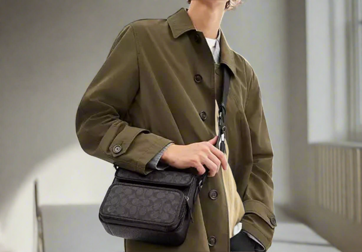 COACH SULLIVAN FLAP CROSSBODY - SIGNATURE CANVAS/CHARCOAL BLACK