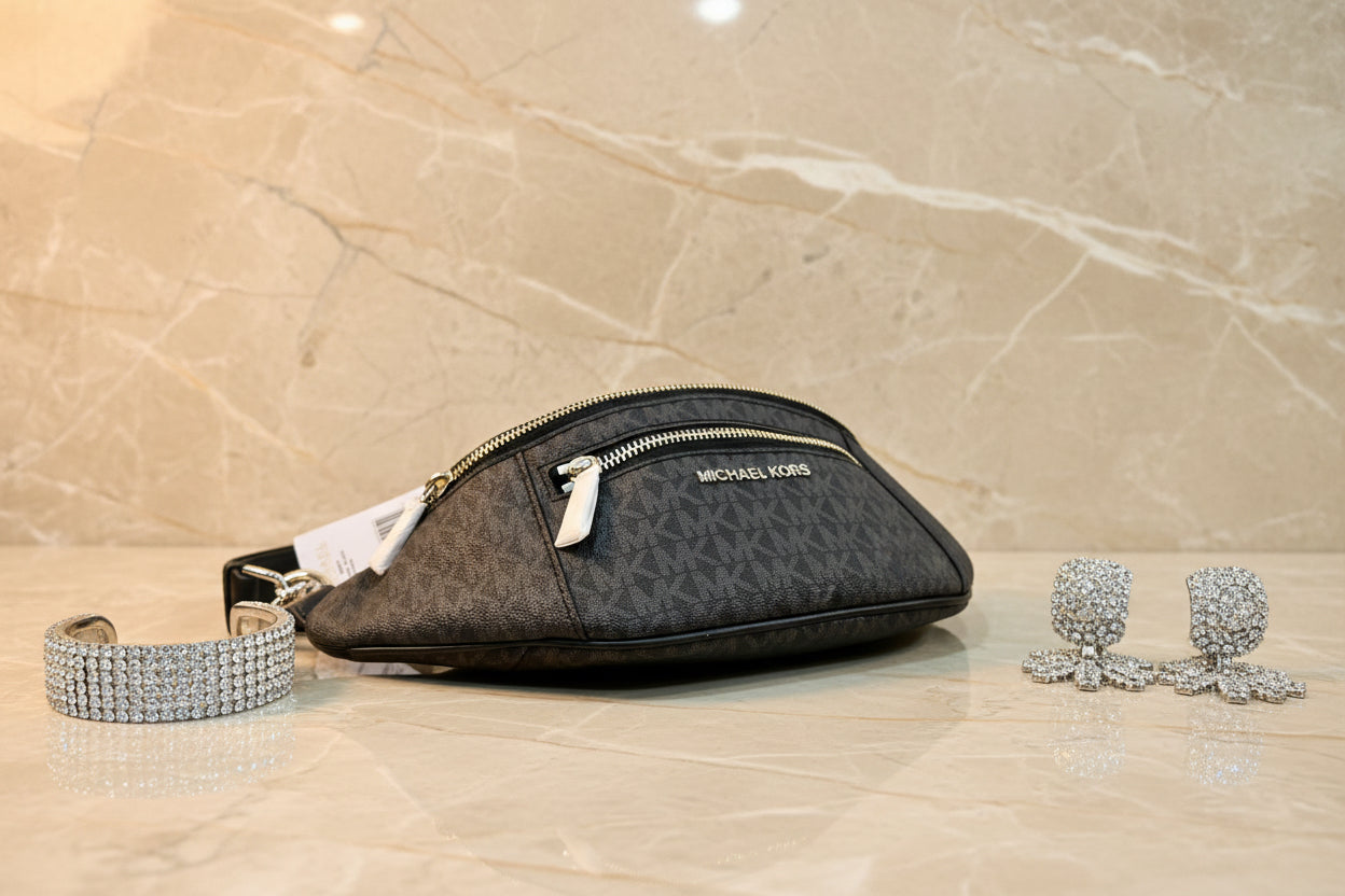 MICHAEL KORS MOTT WAISTPACK/BELTBAG ( RETAIL ITEM )