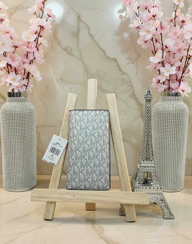 حقيبة مايكل كورس متوسطة الحجم رفيعة قابلة للطي