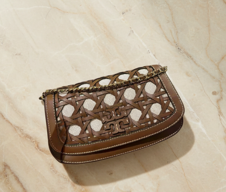TORY BURCH BRITTEN  BASKET WEAVE CONVERTIBLE CRISSBODY/SHOULDER BAG - MOOSE COLOR