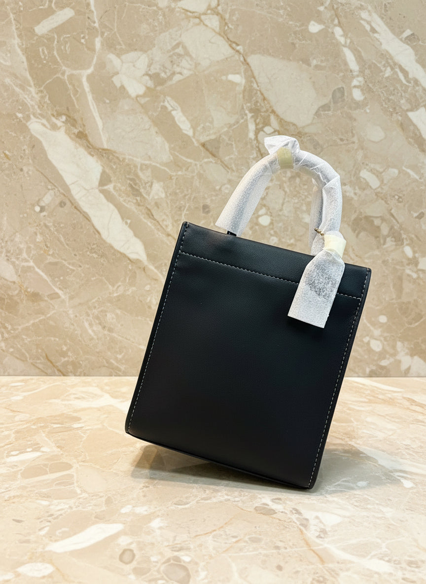 COACH CASHIN MINI TOTE - BLACK ( BOUTIQUE STORE )