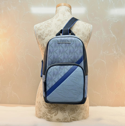 حقيبة ظهر مايكل كورس كوبر كوميوتر شامبراي