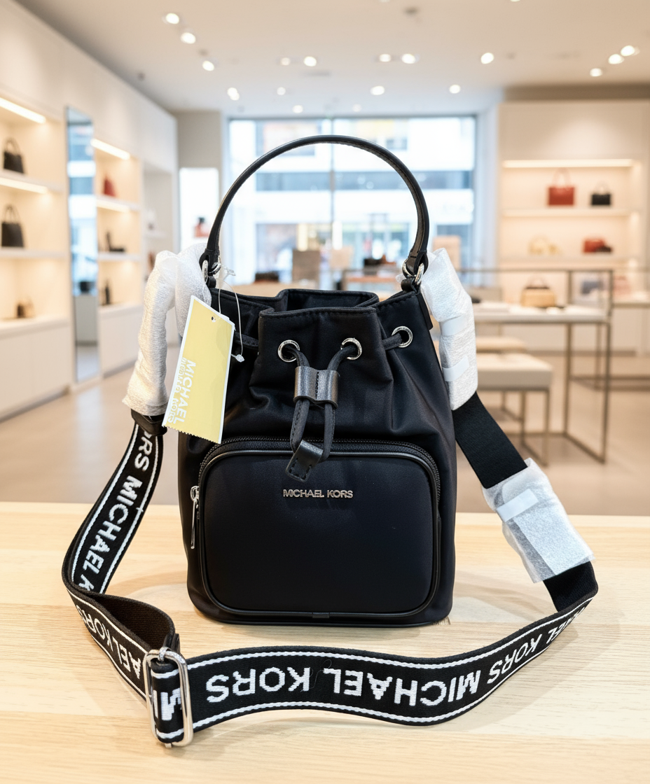 MICHAEL KORS KHAI BUCKET - SMALL